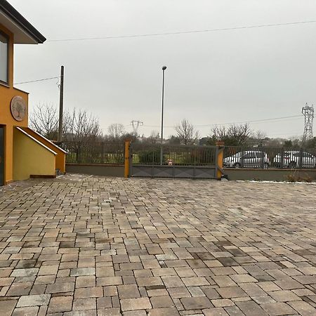 La Corte Dell'Ulivo Polazzo Luaran gambar
