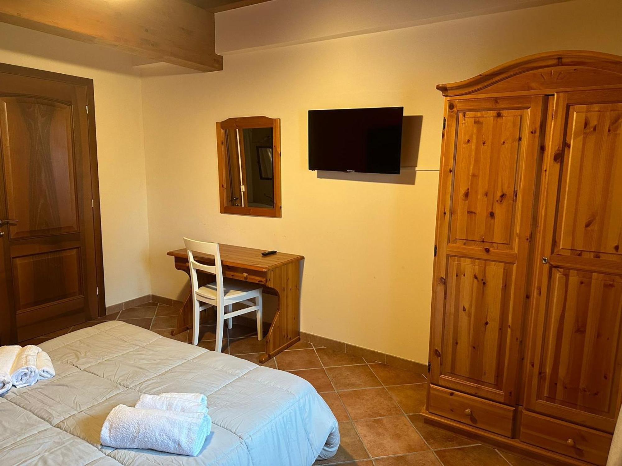 La Corte Dell'Ulivo Polazzo Luaran gambar